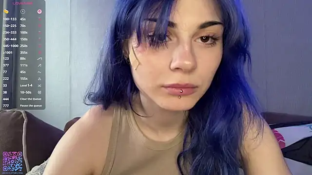 Snapshot of Emmibrilson chatting on 3, 6, 2026 Emmibrilson online show from 3, 6, 2026