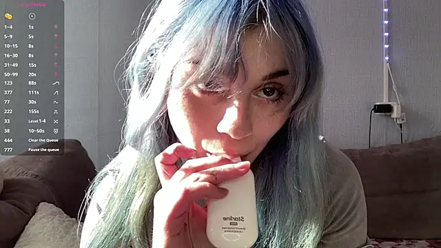 Snapshot of Emmibrilson chatting on 25, 4, 2026 Emmibrilson online show from 25, 4, 2026