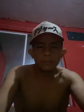 Snapshot of leohot66 chatting on 15, 5, 2026 leohot66 online show from 15, 5, 2026
