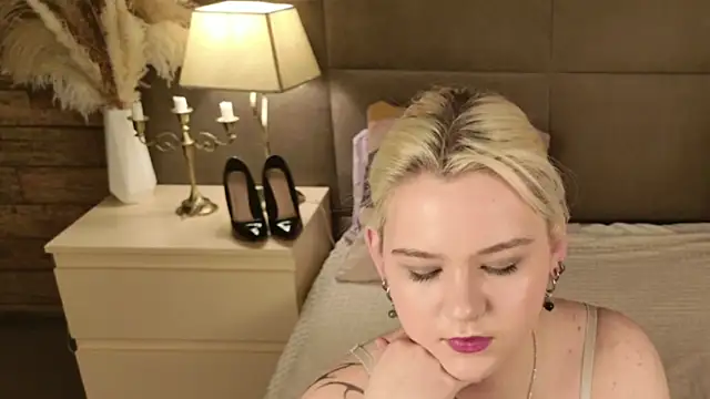 Ivy Marlowe online show from 18, 4, 2026