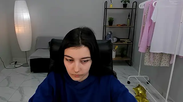 Lilian Merf online show from 25, 3, 2026