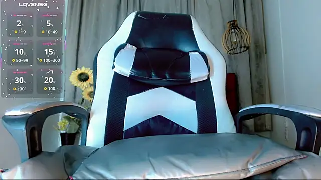 Abby White   online show from 28, 2, 2026