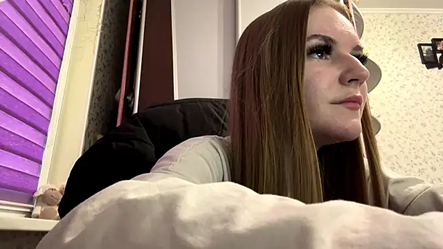 TinyTifa online show from 9, 3, 2026