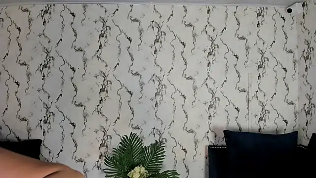 Fiorelaa  online show from 8, 7, 2026