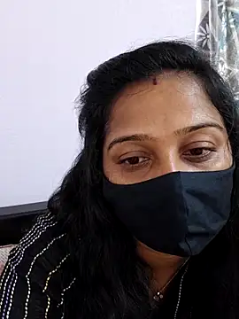 Snapshot of Shaliniqueen chatting on 9, 6, 2026 Shaliniqueen online show from 9, 6, 2026