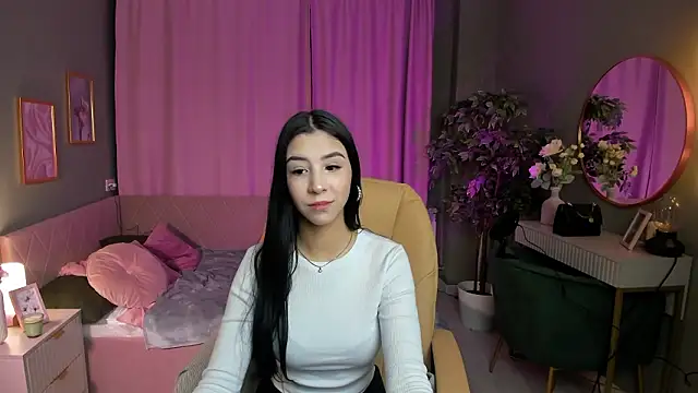 Inma Cuesta online show from 10, 3, 2026