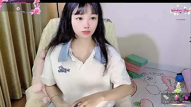 Snapshot of okyssa chatting on 4, 6, 2026 okyssa online show from 4, 6, 2026