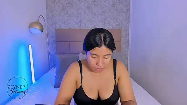 ZeynepYilmaz online show from 16, 4, 2026