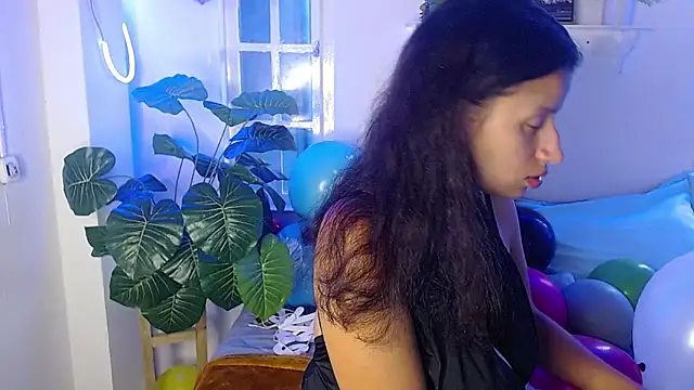 milk chloe  online show from 23, 3, 2026