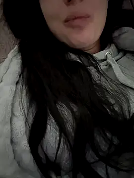 halii21 online show from 10, 3, 2026