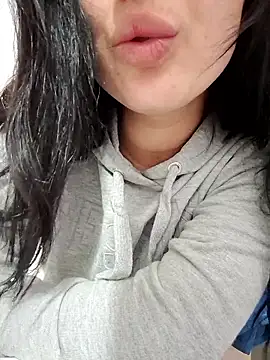 halii21 online show from 10, 3, 2026