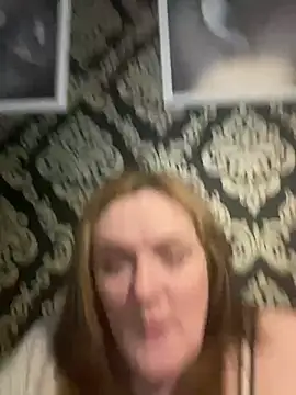 Busty-GilfQuinn online show from 20, 2, 2026