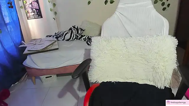 Lindsay Sherry online show from 21, 4, 2026