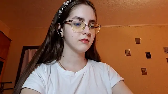 Katelemon online show from 8, 3, 2026