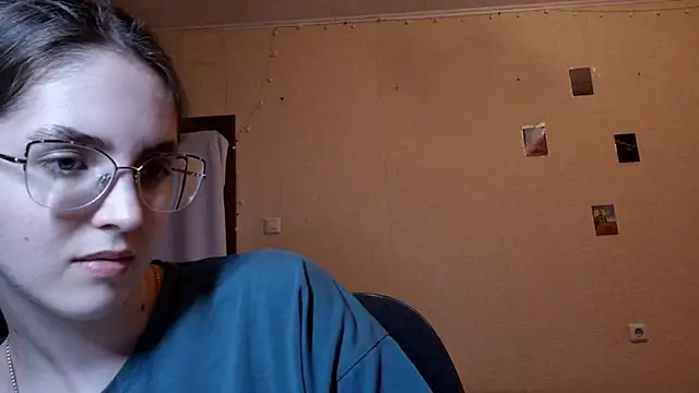 Katelemon online show from 3, 6, 2026
