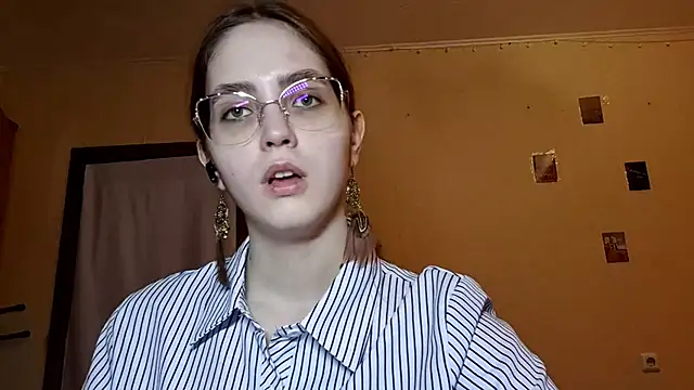 Katelemon online show from 19, 4, 2026