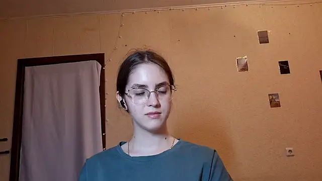 Katelemon online show from 3, 6, 2026