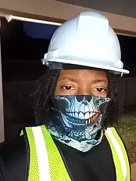 Snapshot of MeyhamWorld chatting on 7, 4, 2026 MeyhamWorld online show from 7, 4, 2026