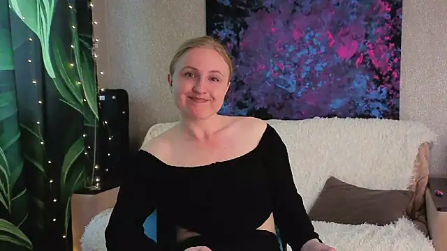 Lanavi Smile online show from 27, 7, 2026