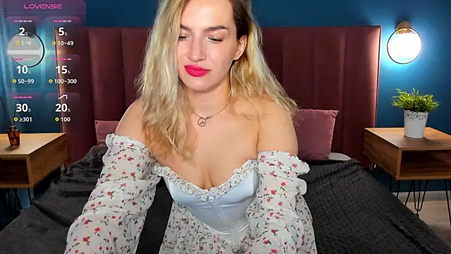 Snapshot of StellaAlluring chatting on 27, 5, 2026 StellaAlluring online show from 27, 5, 2026