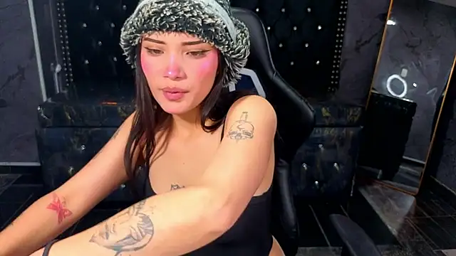 Daphne nicole b online show from 7, 7, 2026