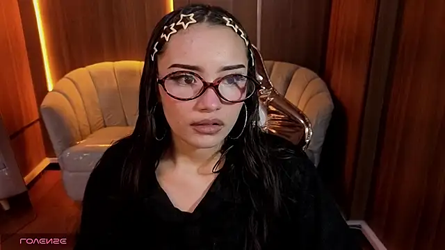 Snapshot of Daphne_nicole_b chatting on 1, 6, 2026 Daphne nicole b online show from 1, 6, 2026