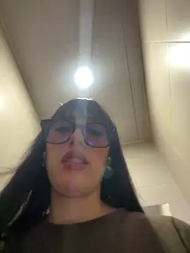 Snapshot of susi_chimm chatting on 25, 5, 2026 susi chimm online show from 25, 5, 2026