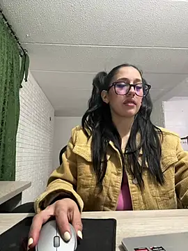 Snapshot of susi_chimm chatting on 6, 5, 2026 susi chimm online show from 6, 5, 2026