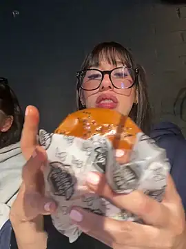 susi chimm online show from 8, 6, 2026