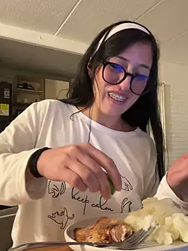 susi chimm online show from 2, 3, 2026