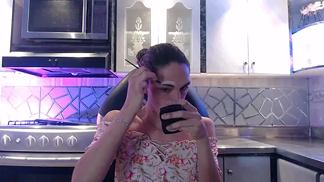 Snapshot of CrisOzzz chatting on 25, 5, 2026 CrisOzzz online show from 25, 5, 2026