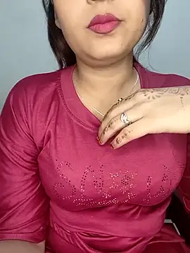 Shanaya-Hotty online show from 18, 4, 2026