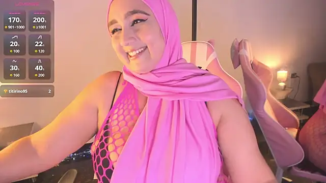 HijabiMilff online show from 28, 4, 2026