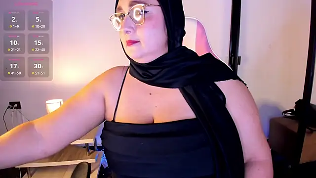 HijabiMilff online show from 14, 5, 2026