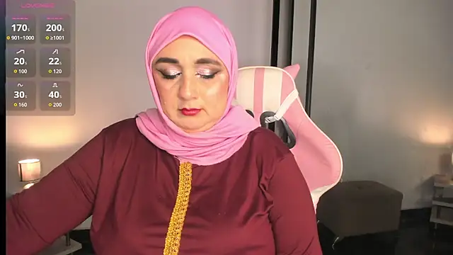 HijabiMilff online show from 4, 6, 2026