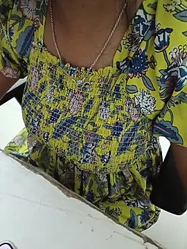 Queenlipx online show from 17, 4, 2026