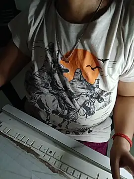 Queenlipx online show from 19, 4, 2026