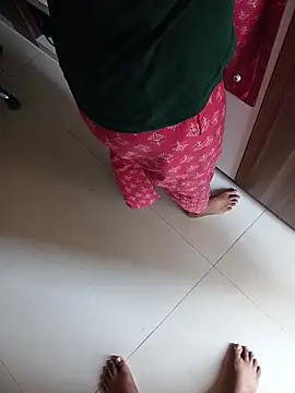 Queenlipx online show from 13, 3, 2026