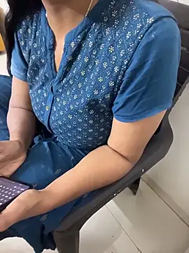 Queenlipx online show from 20, 2, 2026