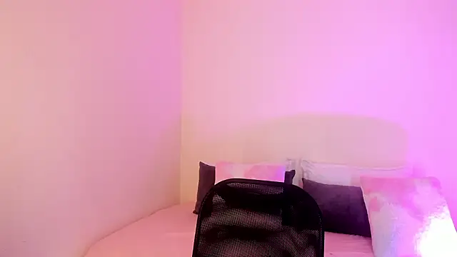 MIAA ROBERTSS online show from 17, 3, 2026