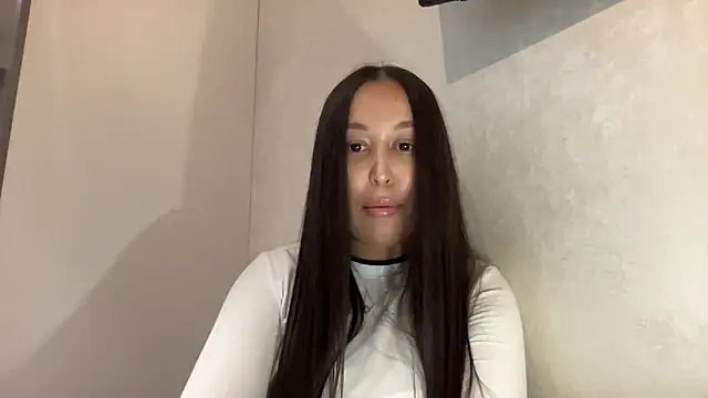 Dana 005 online show from 3, 5, 2026