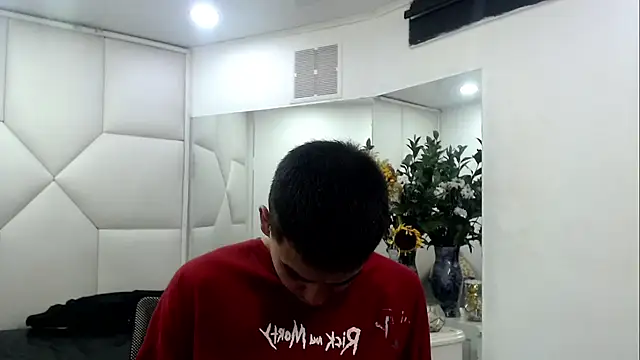 SanttiiBuck online show from 24, 2, 2026