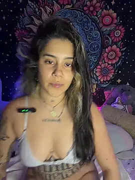 QueenNatt online show from 3, 3, 2026