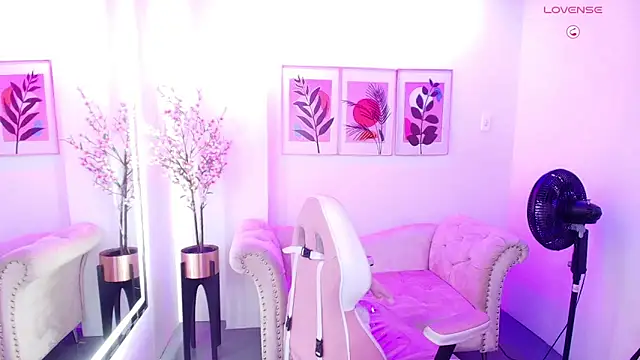 Snapshot of Chloe_meoww chatting on 28, 5, 2026 Chloe meoww online show from 28, 5, 2026