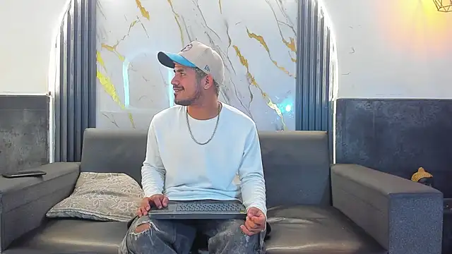 Latins on fire online show from 15, 3, 2026