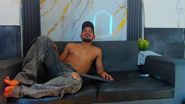 Latins on fire online show from 17, 4, 2026