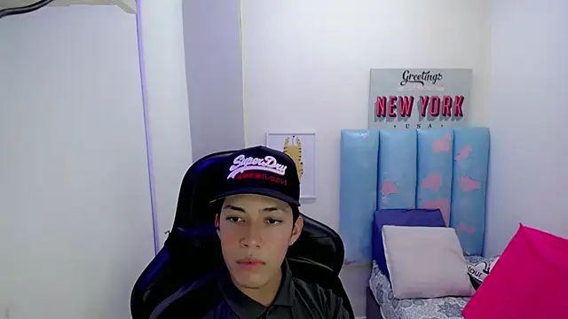 Street poemm  online show from 15, 4, 2026