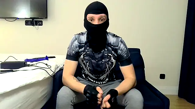 RyanRubber online show from 5, 4, 2026