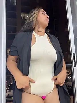 Eyssha online show from 25, 3, 2026