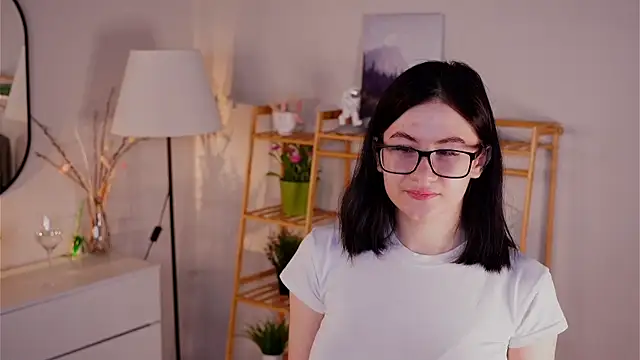 TwilaMode online show from 2, 3, 2026